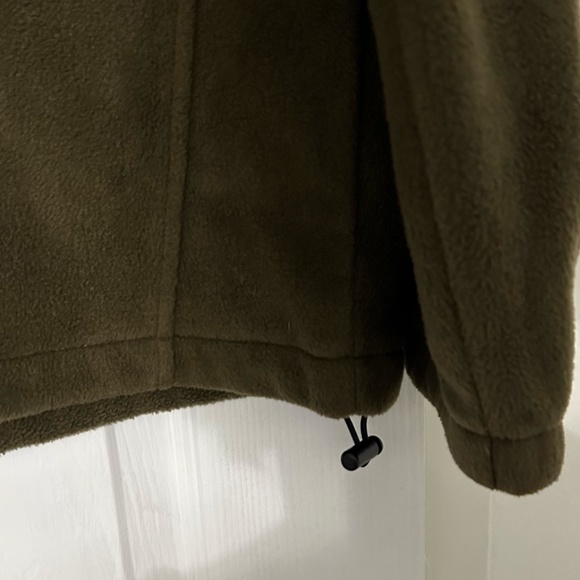 Columbia 1/4 Zip Pullover - Picture 2 of 5